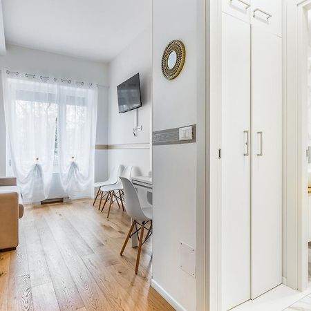 Ferienwohnung Milano Vetra-Parco Delle Basiliche 2 Pax- Wifi- Banfi Exterior foto