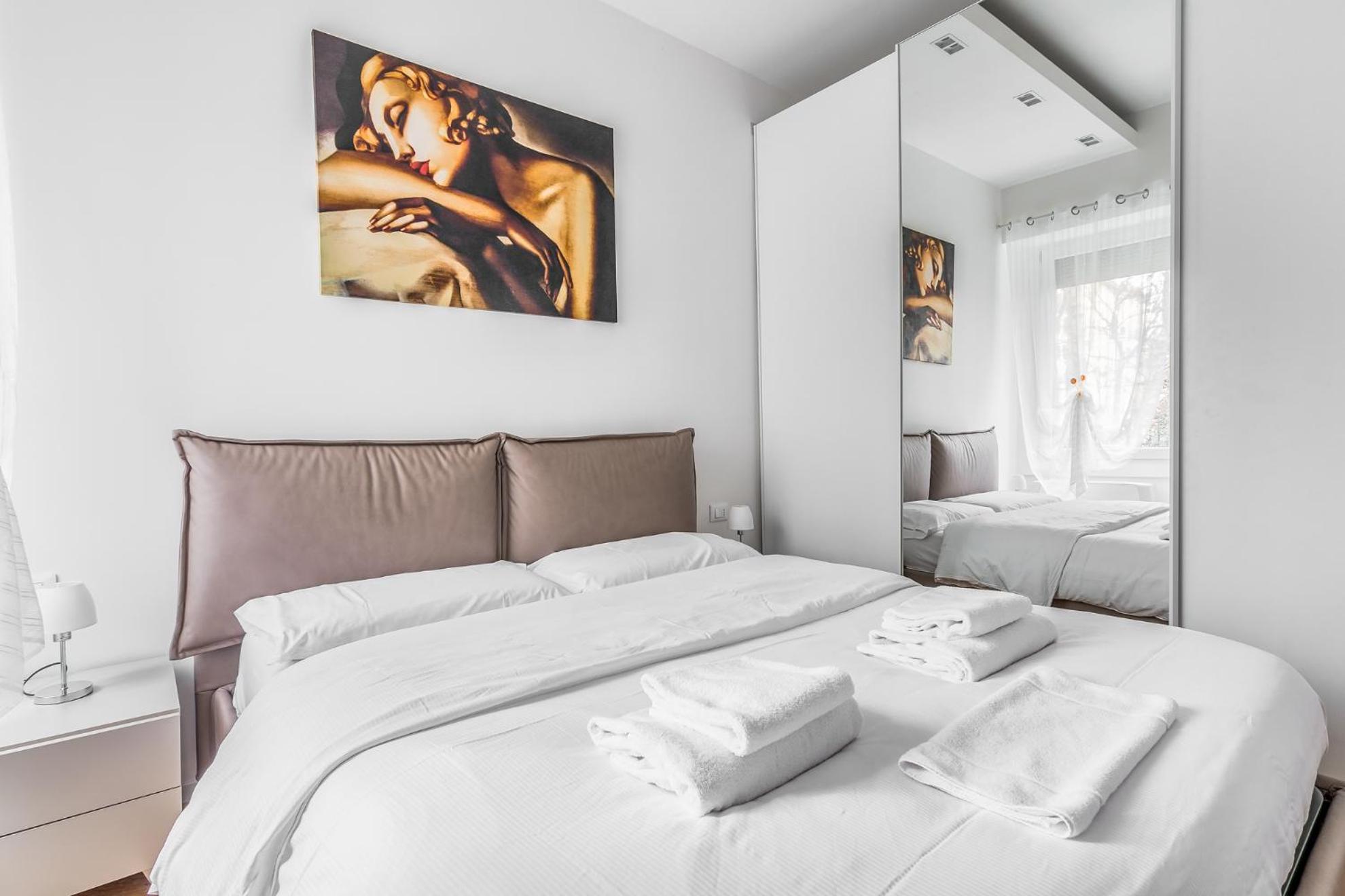 Ferienwohnung Milano Vetra-Parco Delle Basiliche 2 Pax- Wifi- Banfi Exterior foto